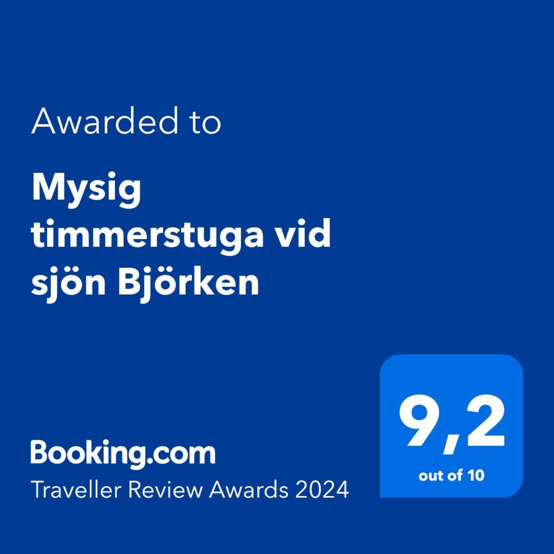 Mysig Timmerstuga Vid Sjoen Bjoerken 34 Roennsudden Grangarde Exterior photo